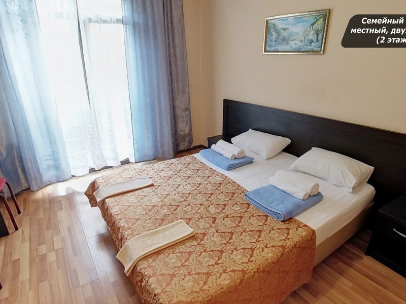 "Светлый" гостевой дом в Дивноморском "Светлый" гостевой дом в Дивноморском