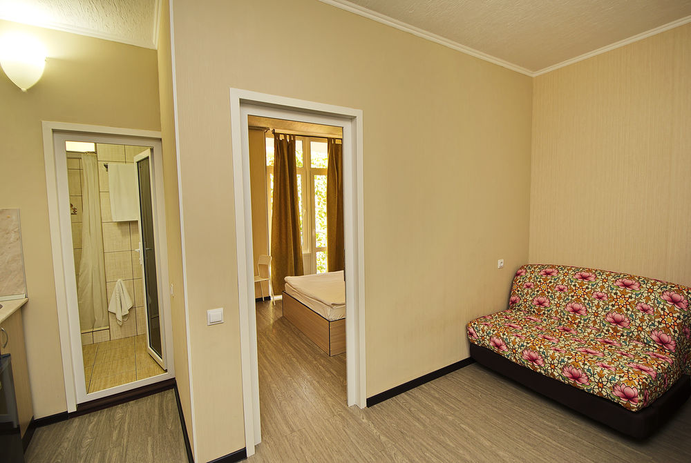 "Лотос" гостиница в Дивноморском "Лотос" гостиница в Дивноморском