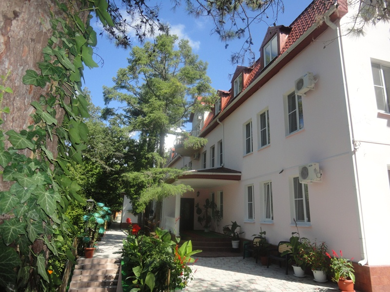 "Императрица" гостевой дом в Джанхоте "Императрица" гостевой дом в Джанхоте