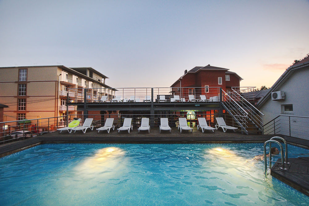 "Лотос" гостиница в Дивноморском "Лотос" гостиница в Дивноморском