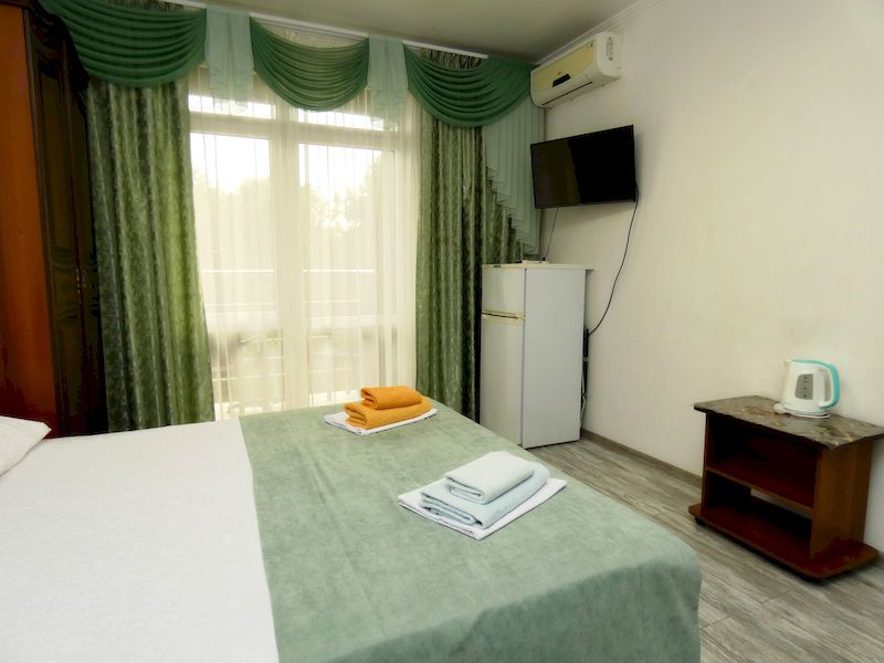 "София" гостиница в Дивноморском "София" гостиница в Дивноморском