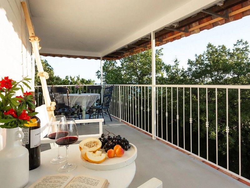 "Petra Garden" отель в Бетте "Petra Garden" отель в Бетте