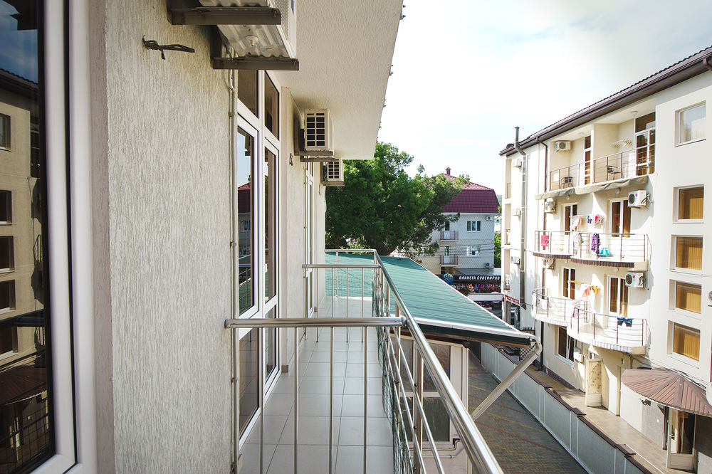 "Лотос" гостиница в Дивноморском "Лотос" гостиница в Дивноморском