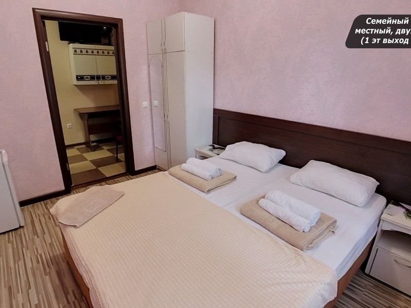 "Светлый" гостевой дом в Дивноморском "Светлый" гостевой дом в Дивноморском