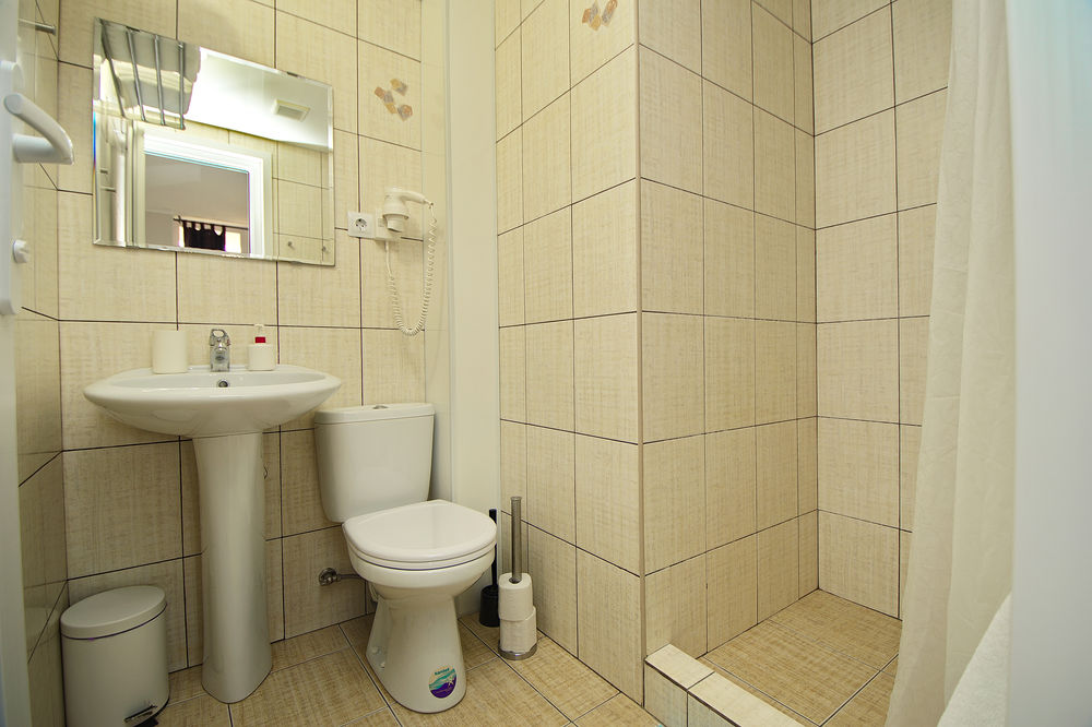 "Лотос" гостиница в Дивноморском "Лотос" гостиница в Дивноморском