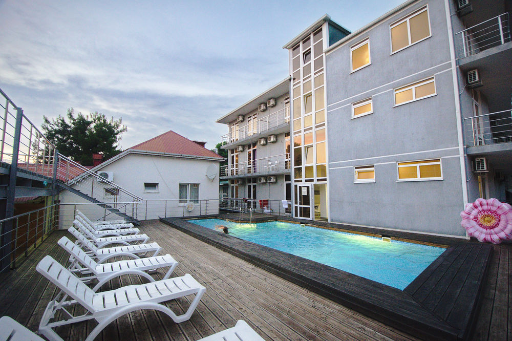 "Лотос" гостиница в Дивноморском "Лотос" гостиница в Дивноморском