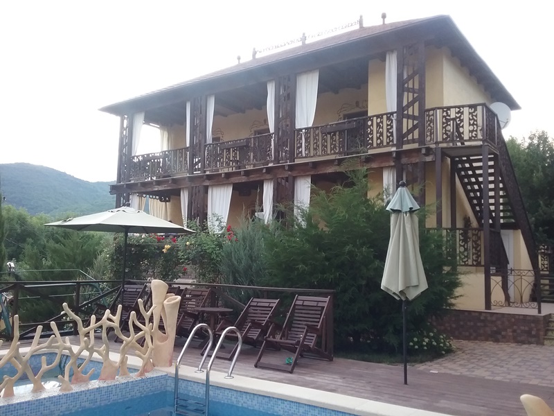 "В Долине" гостевой дом в Береговом "В Долине" гостевой дом в Береговом