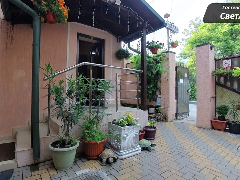 "Светлый" гостевой дом в Дивноморском "Светлый" гостевой дом в Дивноморском