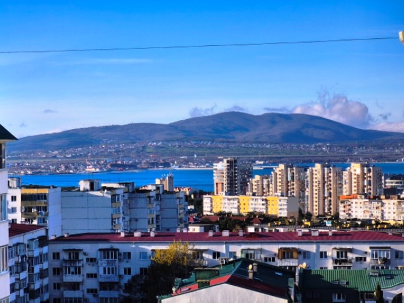 2х-комнатная квартира Грибоедова 62 корп 4 кв в Геленджике 2х-комнатная квартира Грибоедова 62 корп 4 кв в Геленджике